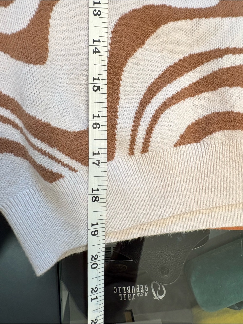 🆕🎉NWT LA Hearts (PacSun) Cream and Tan Zebra-Print Scoop Neck Cropped Sweater - Picture 10 of 10